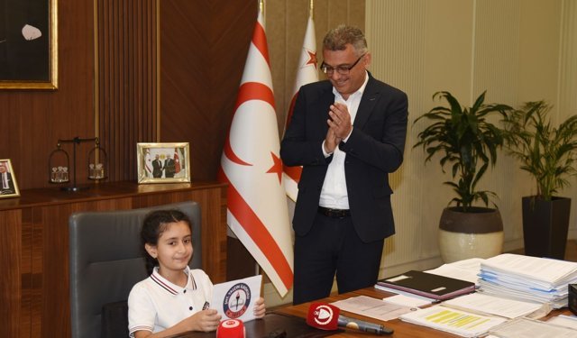 Cumhurbaşkanlığı koltuğuna oturan Masal Şevki: “Güven için devlet harcamalarının izlenebildiği sistem kurardım”