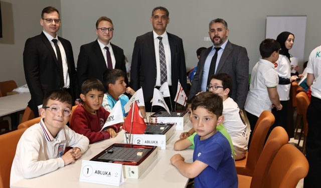 KKTC’de genç  zihinler yarıştı: 3. Akıl ve Zeka Oyunları Turnuvası heyecanı