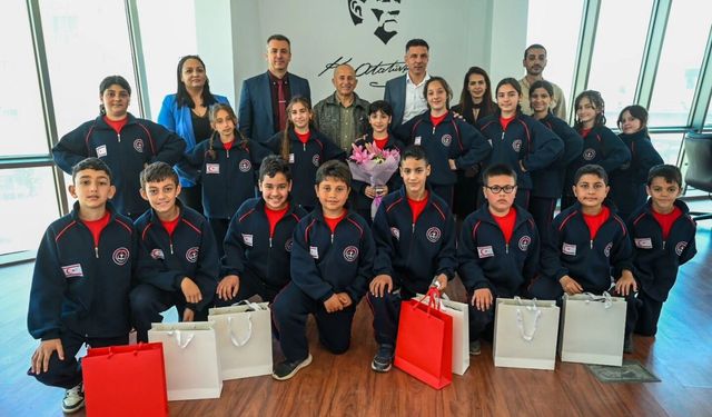 Alayköy İlkokulu'nu 23 Nisan coşkusu sardı