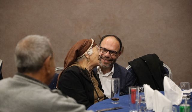 İskele Belediyesi Yaşlılar Haftası kapsamında vefa yemeği düzenledi