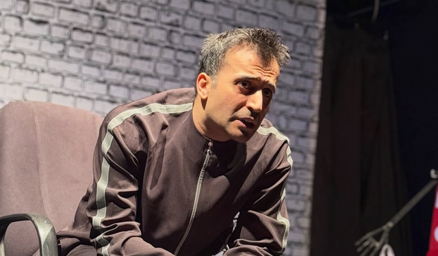 Çatalköy-Esentepe Tiyatro Festivalinde tek kişilik oyun sahnelendi