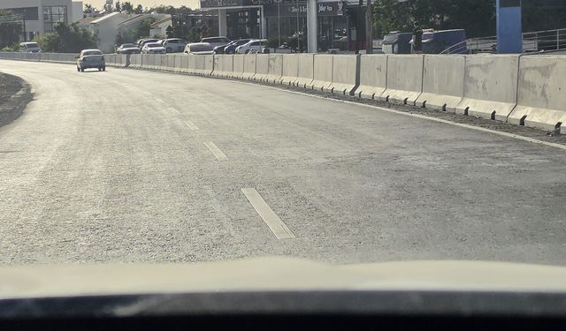 “Girne’den başlayan estetik düzenlemeyi aniden kesip betonlaştırmanın alemi ne?”