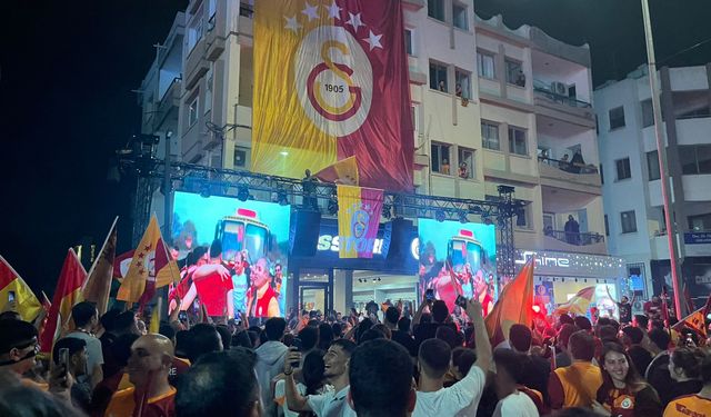 Galatasaray'ın şampiyonluğu Dereboyu'nda kutlandı