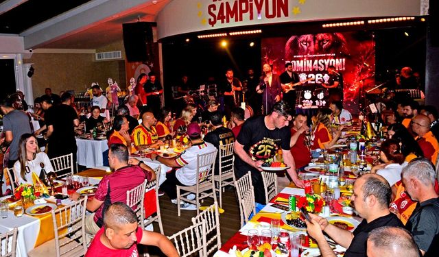 Colony’de sarı-kırmızı gece