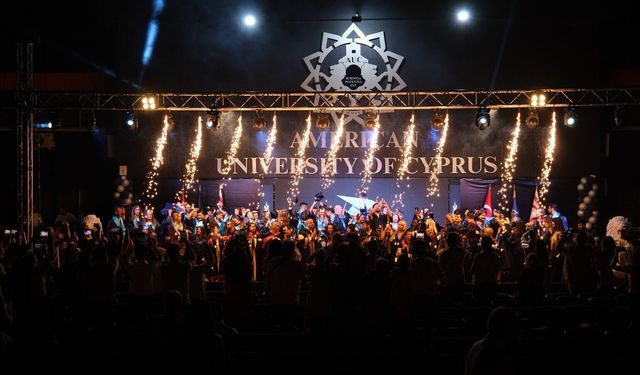 Kıbrıs Amerikan Üniversitesi mezuniyet töreni yapıldı