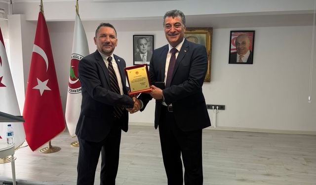 “Mücahit ve Mücahidelerin Anlatımıyla Kıbrıs Türk Milli Mücadelesi” konulu konferans düzenledi