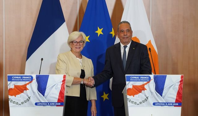 Fransa'dan Rumlara askeri güvence
