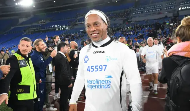 Ronaldinho sahalara dönüyor