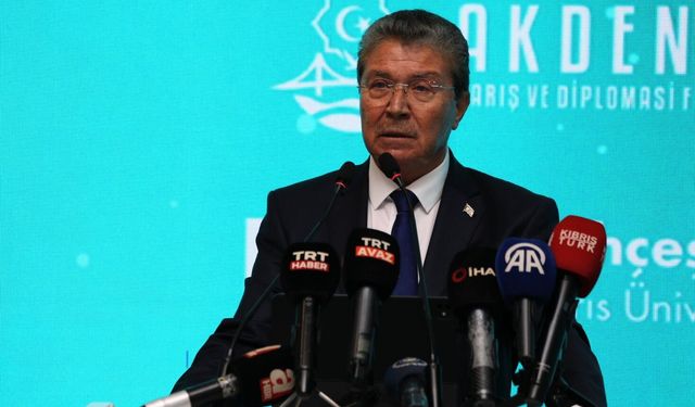 Üstel Akdeniz Barış ve Diplomasi Forumu’nda konuştu