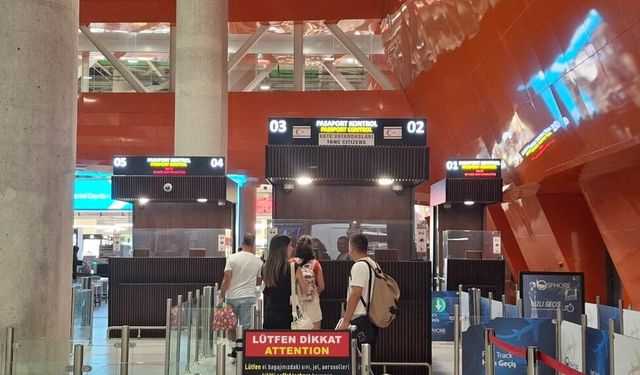 Ercan’da gümrüksüz ilaç ve malzeme