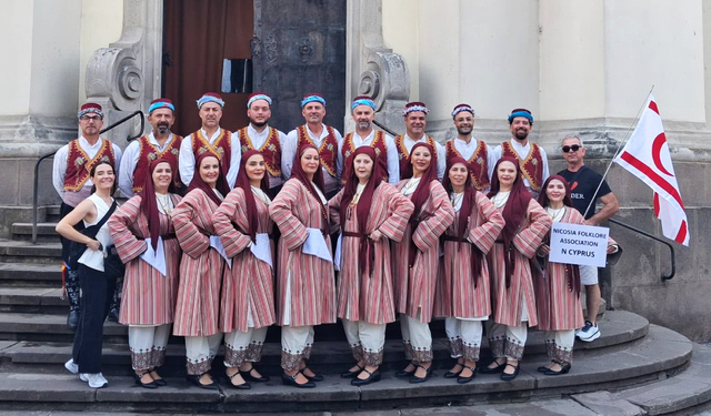 Folk-Der Macaristan'dan ödülle döndü