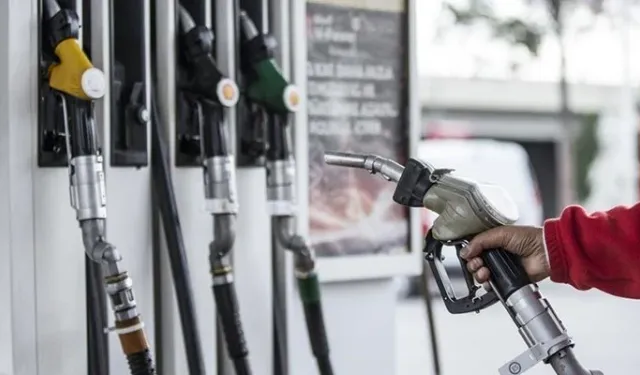 Dünyada düşen petrol fiyatları bizde neden ayni yerde sayıyor?