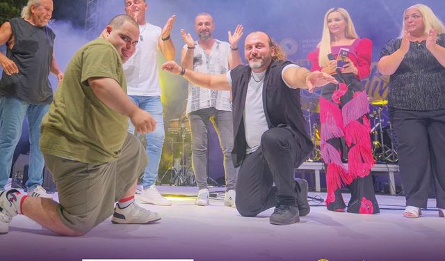 Mehmetçik rengarenk