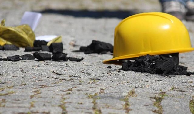 Üzerine ahşap parçası düşen 22 yaşındaki işçi yaralandı