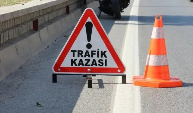 Alkollü sürücü yoldan çıkıp boş araziye düştü