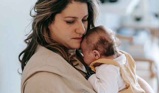 Lohusa depresyonunda ilk 10 gün kritik!