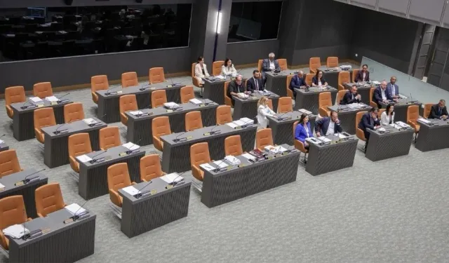Meclis toplantısına nisap engeli