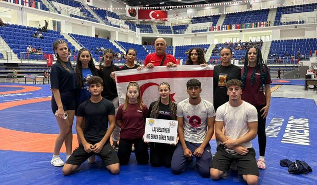 LAÇ Belediyesi Kız ve Erkek Güreş Takımı’ndan Malatya’da önemli başarılar