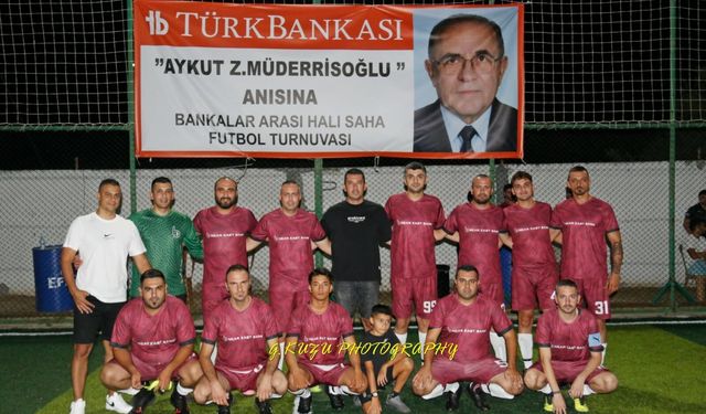 Near East Bank ve Merkez Bankası çok farklı
