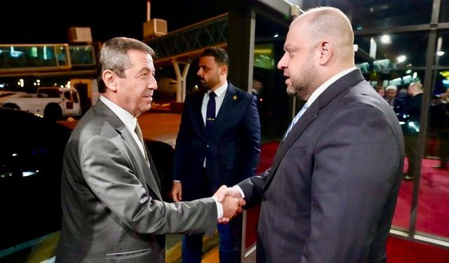Ertuğruloğlu’nu, Bağdat’ta Iraklı yetkililer karşıladı