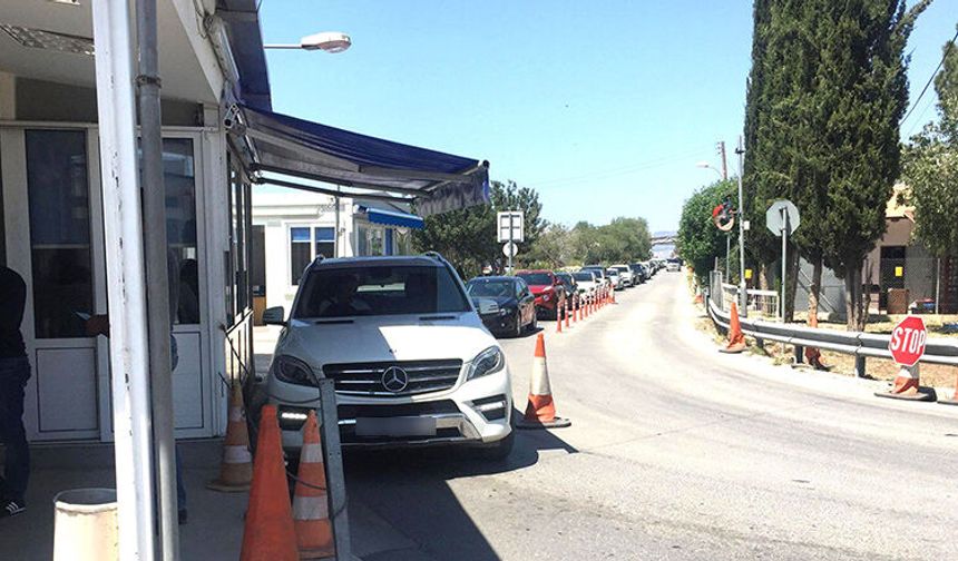 İsrailli, 569 bin euro'luk çeklerle Kuzey'de ne yapacaktı?