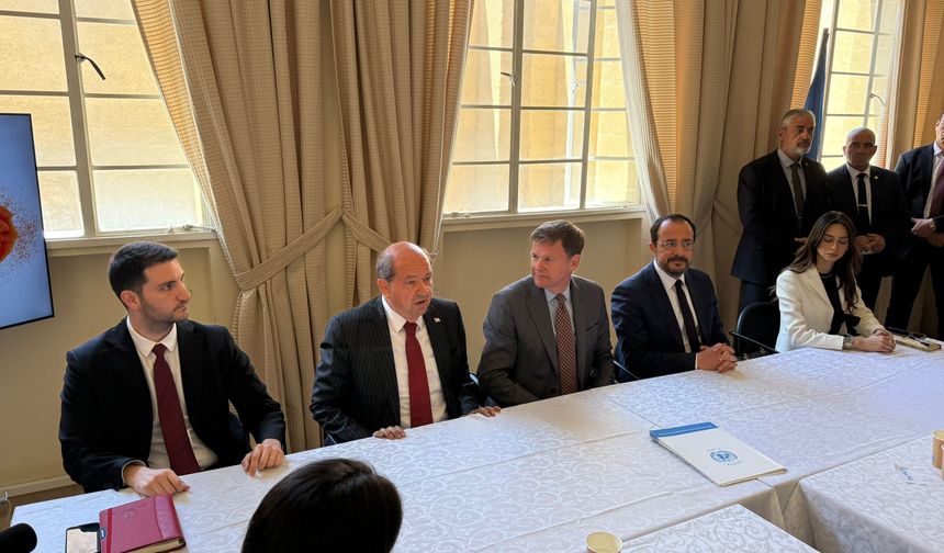 Liderlerin Ledra Palace Otel’deki görüşmesi başladı