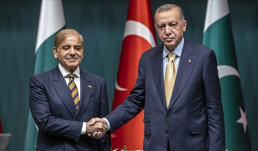 Erdoğan, Pakistan Başbakanı Şerif ile görüştü