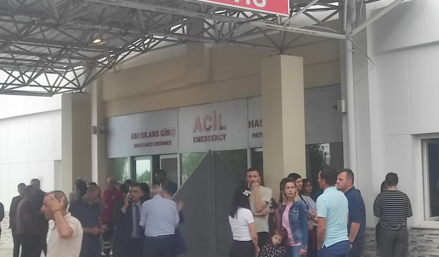Devrilen otobüste bulunan 20 öğrenci sağlık kontrolünden geçiriliyor, hayati tehlikesi olan yok