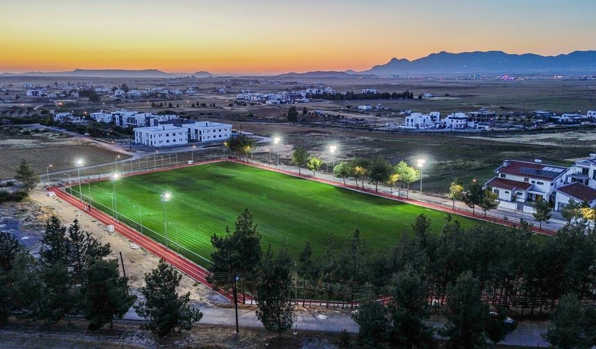 Alayköy Futbol Sahası ve Çok Amaçlı Spor Kompleksi Projesi adım adım ilerliyor