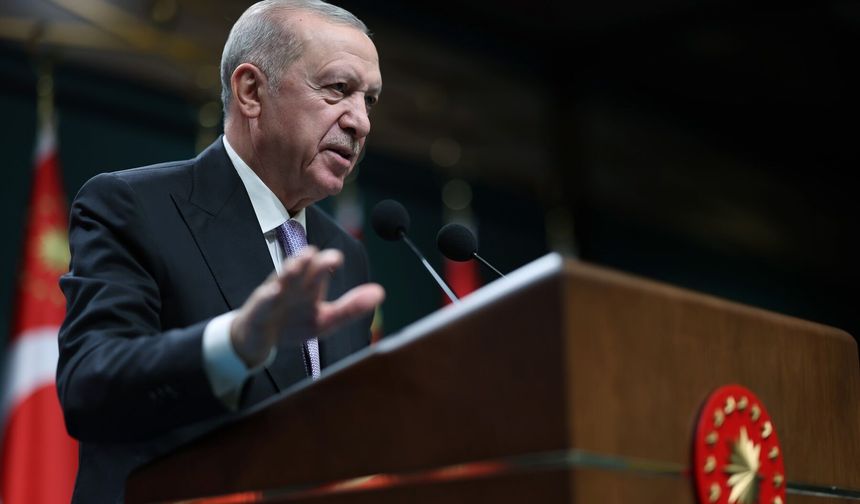 Erdoğan: " Kıbrıs Türkü'nün hak ve hukukuna kast edilirse cevabımız çok sert olur"