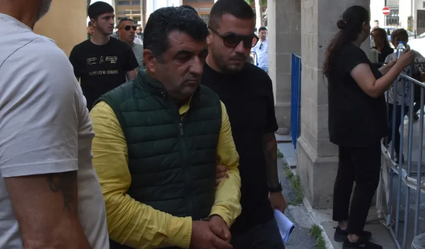 Uyuşturucu zulası ağaç altından çıktı