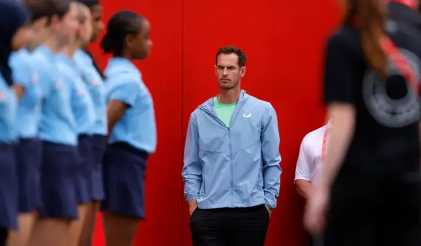 Wimbledon'dan Andy Murray'e jest