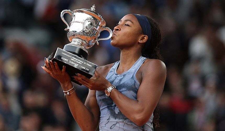 Coco Gauff, Roland Garros'da ilk şampiyonluğunu yaşadı