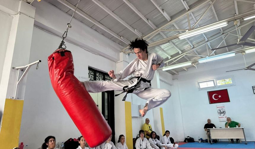 Taekwondocular hafta sonunu boş geçmedi