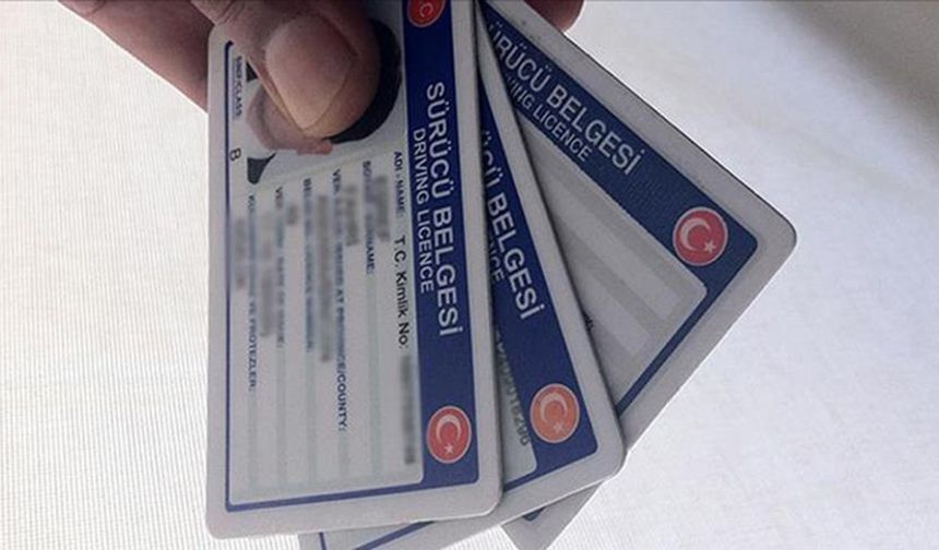 Türkiye’de eski tip ehliyetlerin yenilenmesi için "son 10 gün" uyarısı