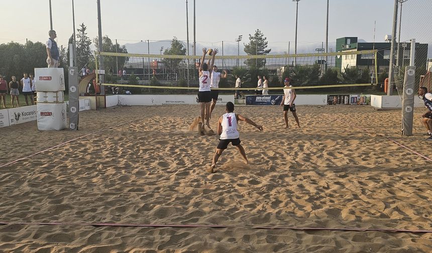 3. Şampiyon Melekler Plaj Voleybolu Liginde Finalistler belli oluyor