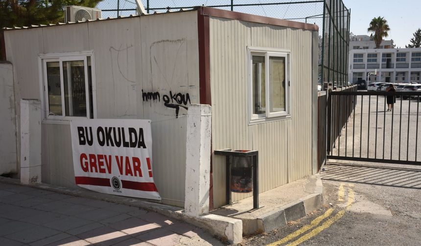 Tüm okullarda yarın grev var