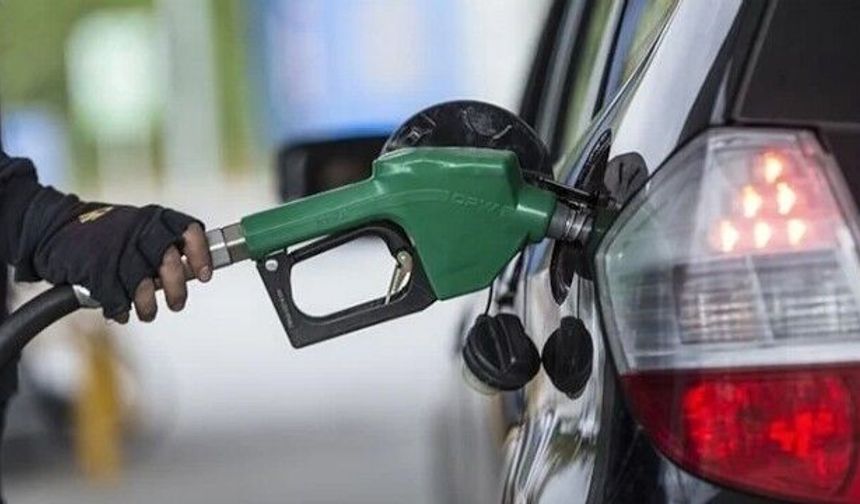 Akaryakıt fiyatlarına okkalı zam