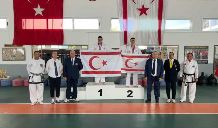 Karlık ailesi babalı-oğullu şampiyon