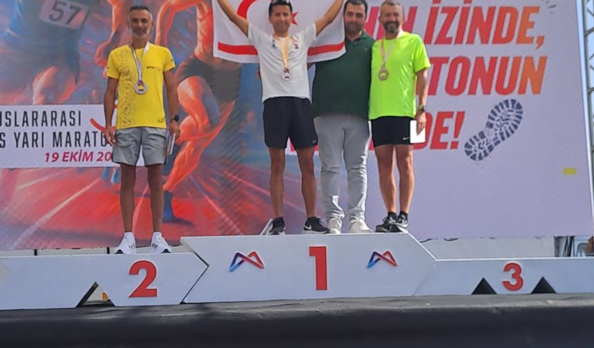 Tarsus Yarı Maraton Birincisi Hakan Tazegül