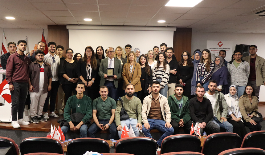 “Özel Eğitim Öğretmeni Olmak” temalı seminer düzenlendi