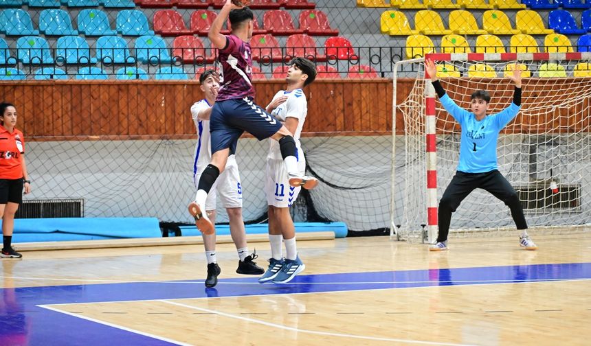 Levent ve DİGEM galibiyetle başladı