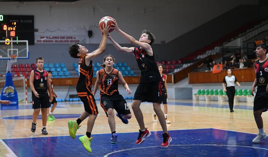 İskele’de basketbol heyecanı devam ediyor