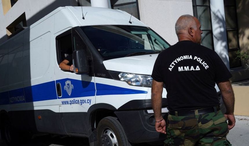 Hamas üyesi oldukları gerekçesiyle tutuklananlardan birinin oğlu Rum polisinde görev yapıyor