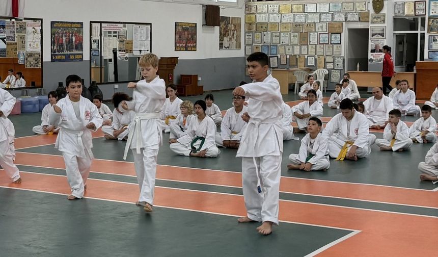 Renkli kuşak sınavı yapıldı