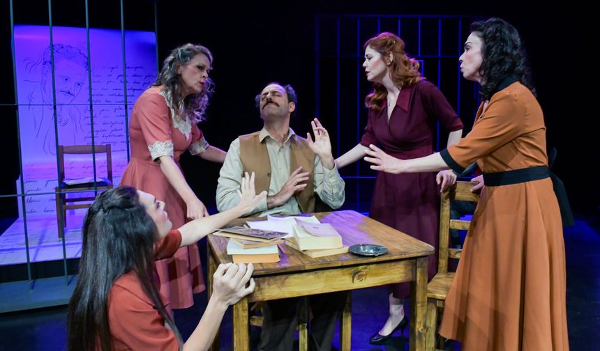 “Aşk İçinde Mahpushane” oyunu sahnelenmeye devam ediyor