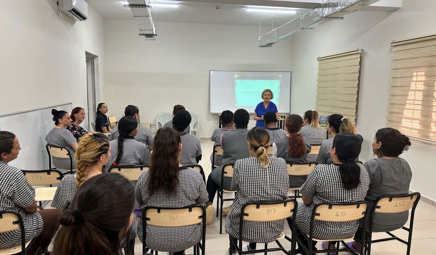 Yakın Doğu Üniversitesi’nden kadın mahkumlara psikoloji, sağlık ve sanat eğitimi