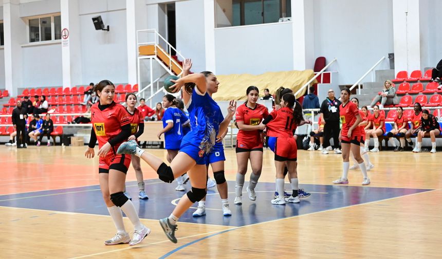 Esentepe ve Şahlan günün galipleri