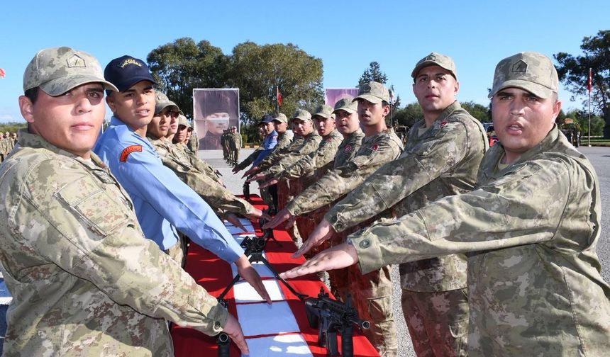 Aileler gururla izledi