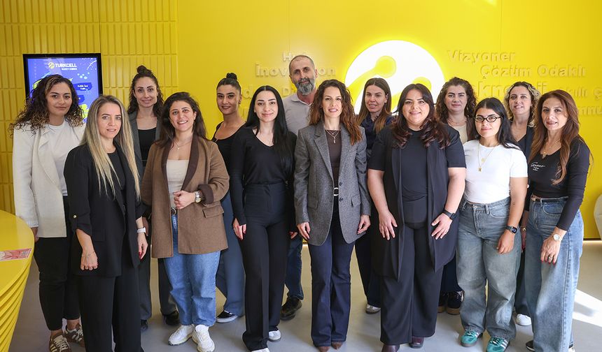 Kuzey Kıbrıs Turkcell’de çok dilli ve çözüm odaklı hizmet